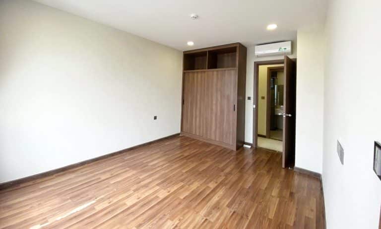 Cho thuê căn hộ 3 phòng ngủ De Capella nội thất cơ bản tầng cao thoáng