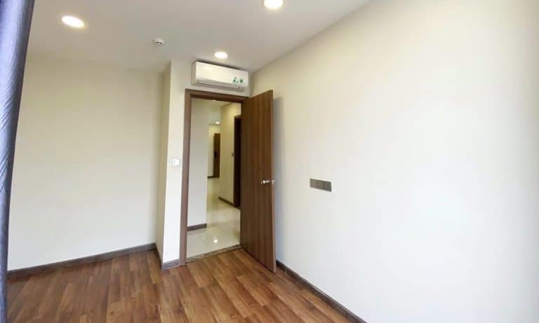 Cho thuê căn hộ 3 phòng ngủ De Capella nội thất cơ bản tầng cao thoáng