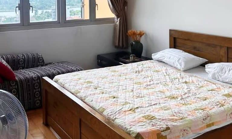 Cho thuê căn hộ The Vista An Phú 2 phòng ngủ view sông nội thất đầy đủ