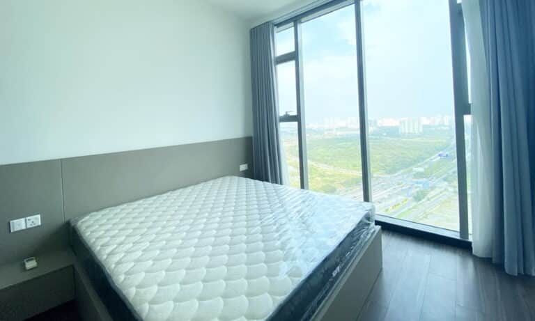 Căn 2 phòng ngủ cho thuê Empire City lầu cao Linden nội thất đủ view L81