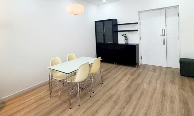 Saigon Pearl toà Sapphire cho thuê 2 phòng ngủ lầu cao nội thất đẹp view L81