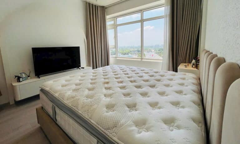 Saigon Pearl toà Sapphire cho thuê 2 phòng ngủ nhà đẹp lầu cao view sông