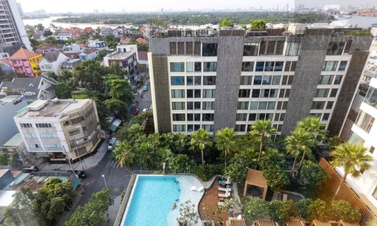 Gateway Thảo Điền cho thuê căn hộ 4 phòng ngủ có nội thất view L81 lầu cao