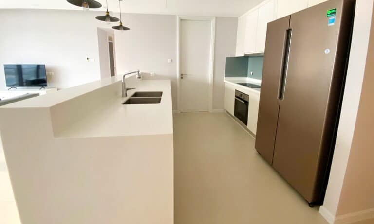 Gateway Thảo Điền cho thuê căn hộ 4 phòng ngủ có nội thất view L81 lầu cao