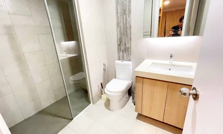 Estella Heights cho thuê căn 2 phòng ngủ rộng rãi đủ nội thất view hồ bơi