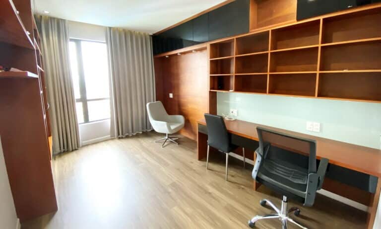 Estella Heights cho thuê căn hộ 4 phòng ngủ rộng đầy đủ nội thất tầng 24