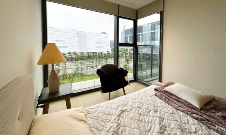 The Metropole khu Opera căn hộ 3 phòng ngủ cho thuê đầy đủ nội thất