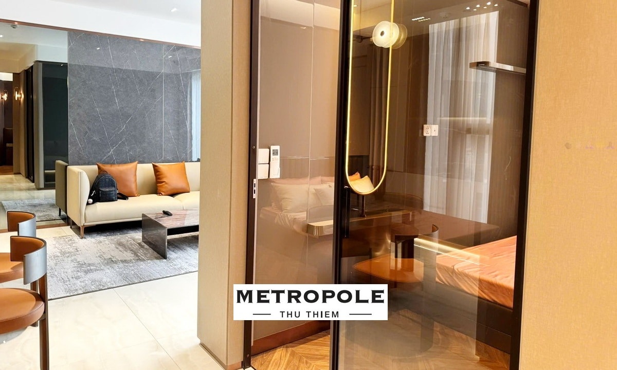 The Metropole khu Opera cho thuê căn 2 phòng ngủ nhà đẹp lầu cao thoáng