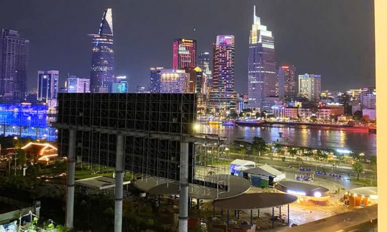 The Metropole Opera bán căn hộ 2 phòng ngủ đầy đủ nội thất view thoáng