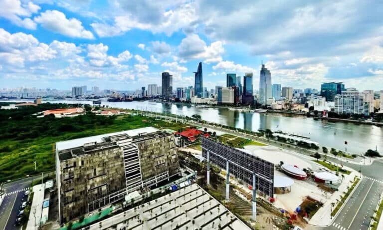 The Metropole khu Opera 2 phòng ngủ cho thuê lầu cao view sông có nội thất