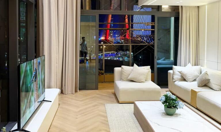 The Metropole Opera cho thuê duplex 4 phòng ngủ sang trọng view sông