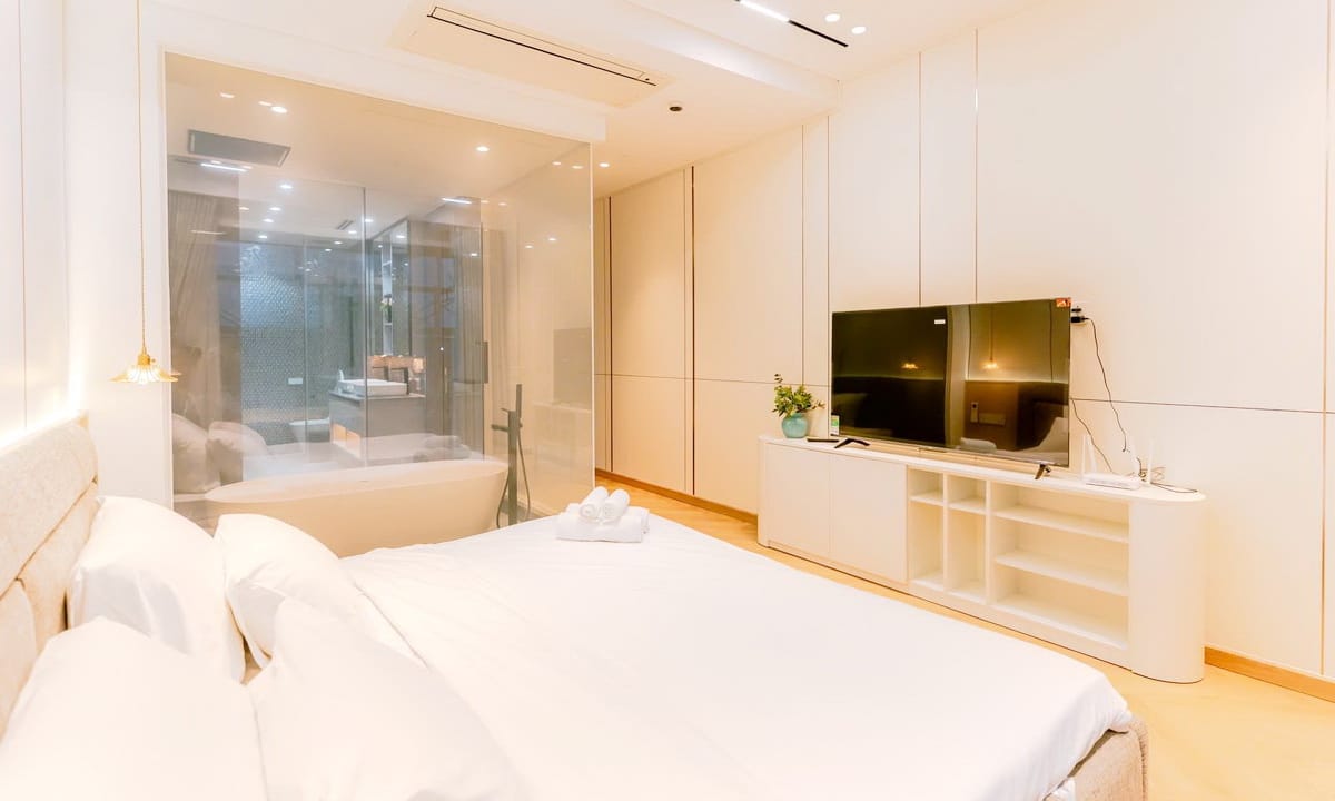 The Metropole Opera cho thuê duplex 4 phòng ngủ sang trọng view sông