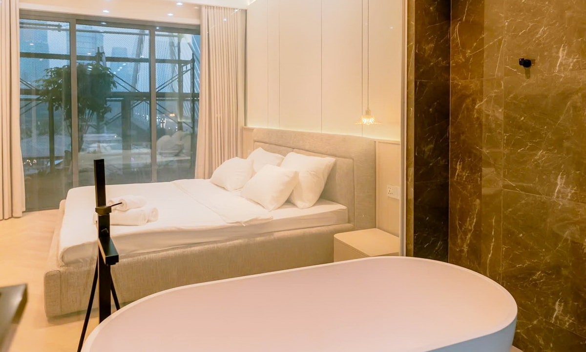 The Metropole Opera cho thuê duplex 4 phòng ngủ sang trọng view sông