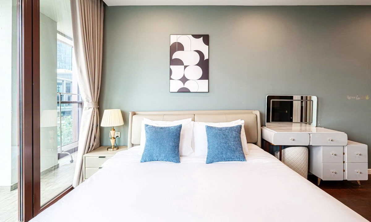 The Metropole Galleria cho thuê căn hộ 3 phòng ngủ đầy đủ nội thất view L81