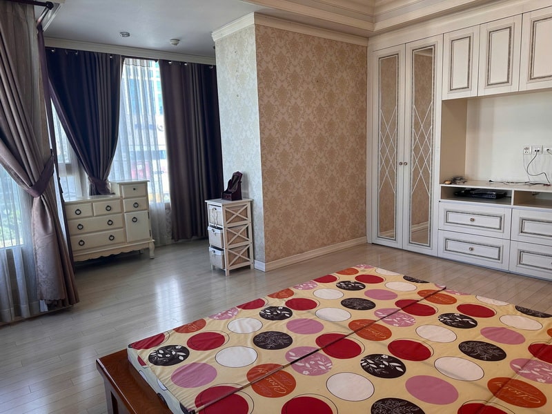 Thuê căn hộ 3PN Cantavil Hoàn Cầu 154m² full nội thất, view Pearl Plaza đẹp