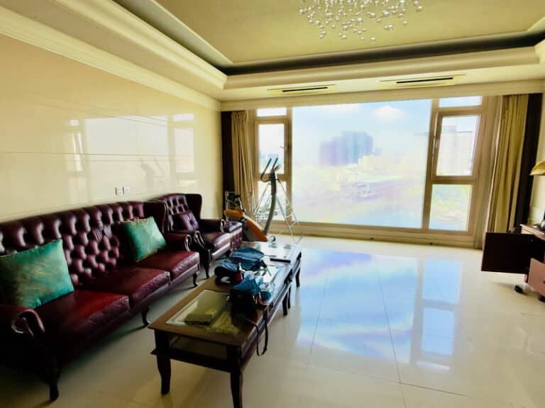 Thuê căn hộ Cantavil Hoàn Cầu 3PN 149m² full nội thất, view hồ đẹp