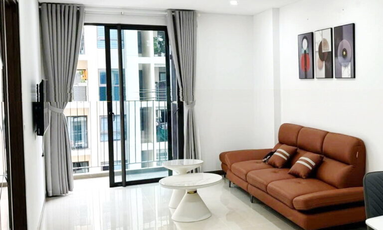 Hà Đô Centrosa Garden cho thuê căn hộ 2 phòng ngủ rộng nội thất sạch sẽ