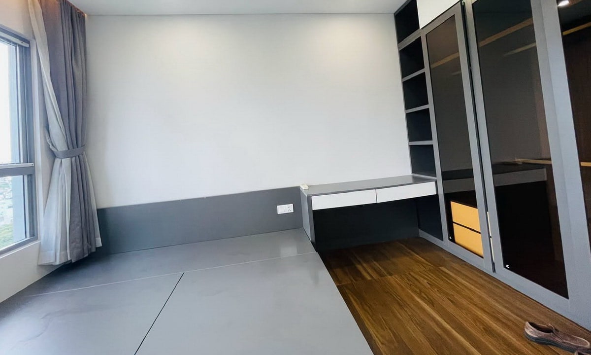 Palm Heights cho thuê căn hộ 3 phòng ngủ nội thất cơ bản lầu cao view thoáng