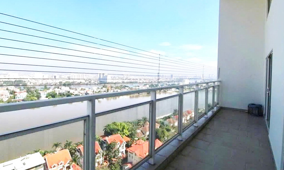 River Garden cho thuê căn penthouse 4 phòng ngủ nội thất xin rộng thoáng