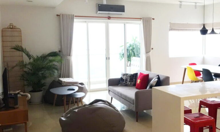 River Garden cho thuê căn 2 phòng ngủ cực rộng nhà đẹp lầu cao view sông
