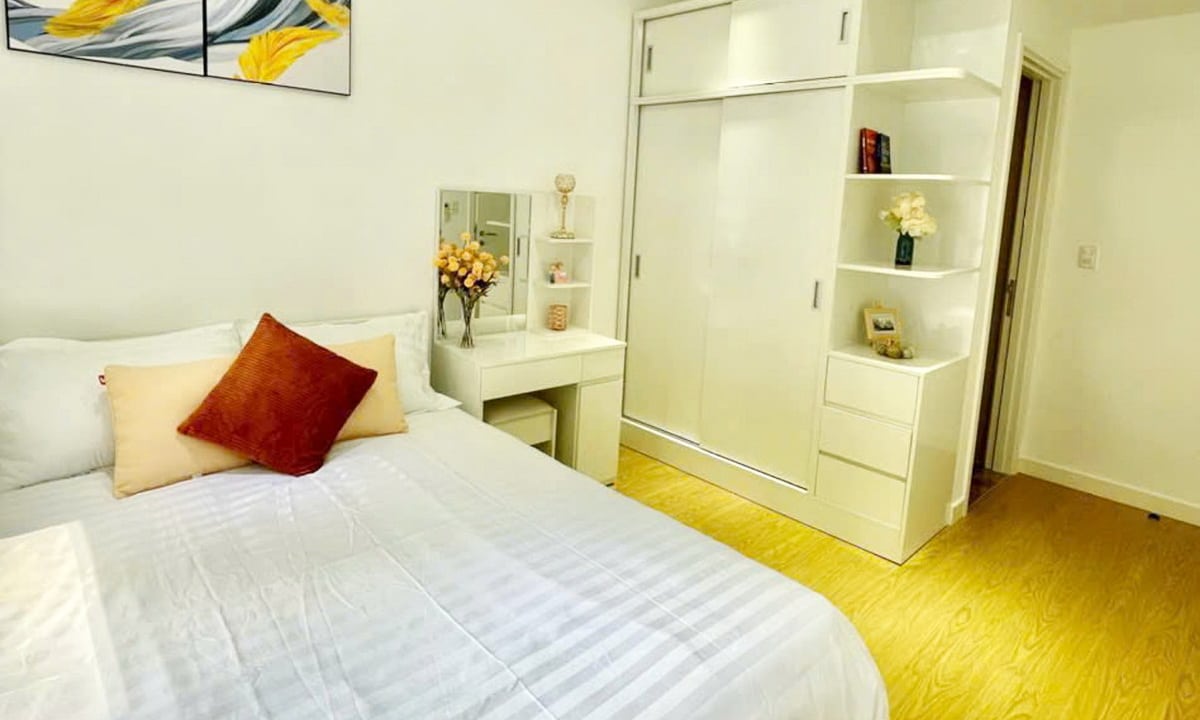 Masteri Thảo Điền cho thuê căn hộ 2 phòng ngủ nội thất cao cấp view hồ bơi