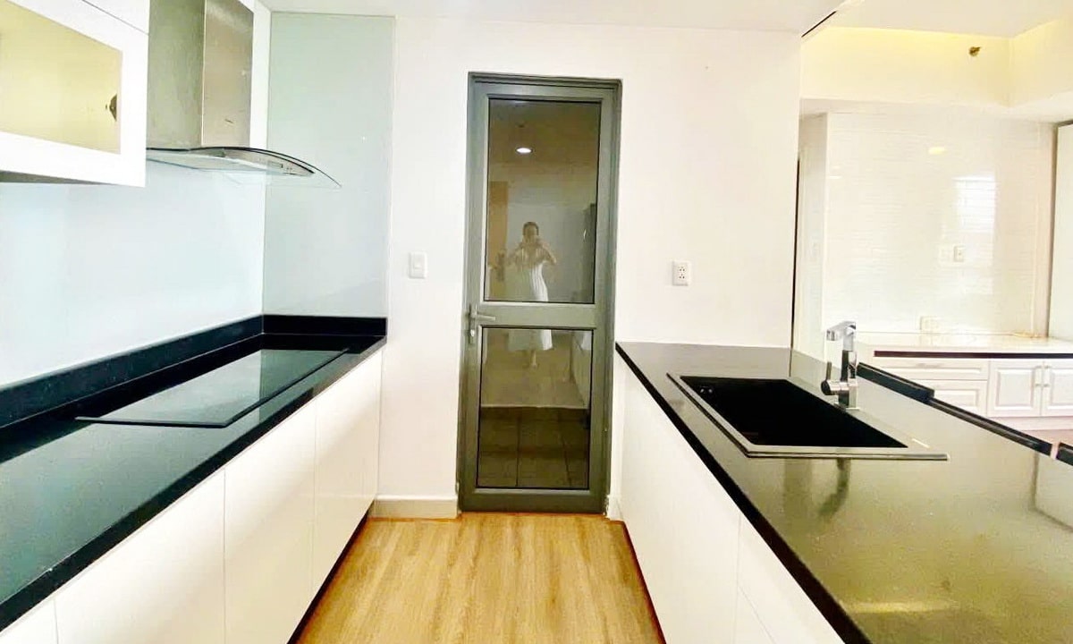 Masteri Thảo Điền cho thuê căn hộ 2 phòng ngủ nhà đẹp lầu cao view bitexco
