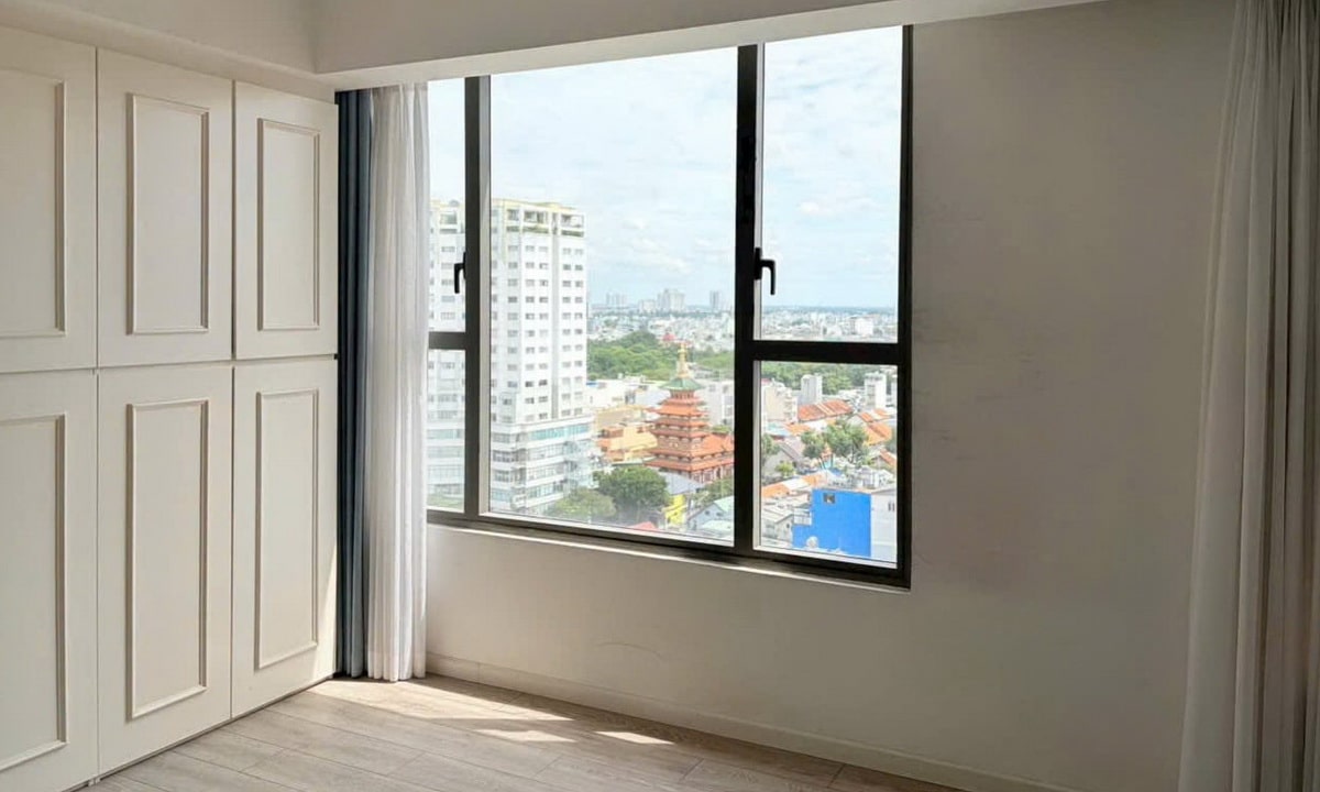 River Gate cho thuê căn hộ 3 phòng ngủ có nội thất lầu cao view sông đẹp