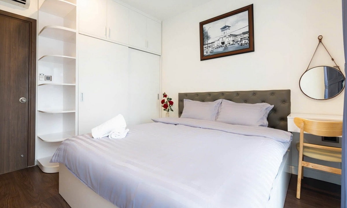 Saigon Royal cho thuê căn hộ 2 phòng ngủ nội thất mới đẹp view mát mẻ