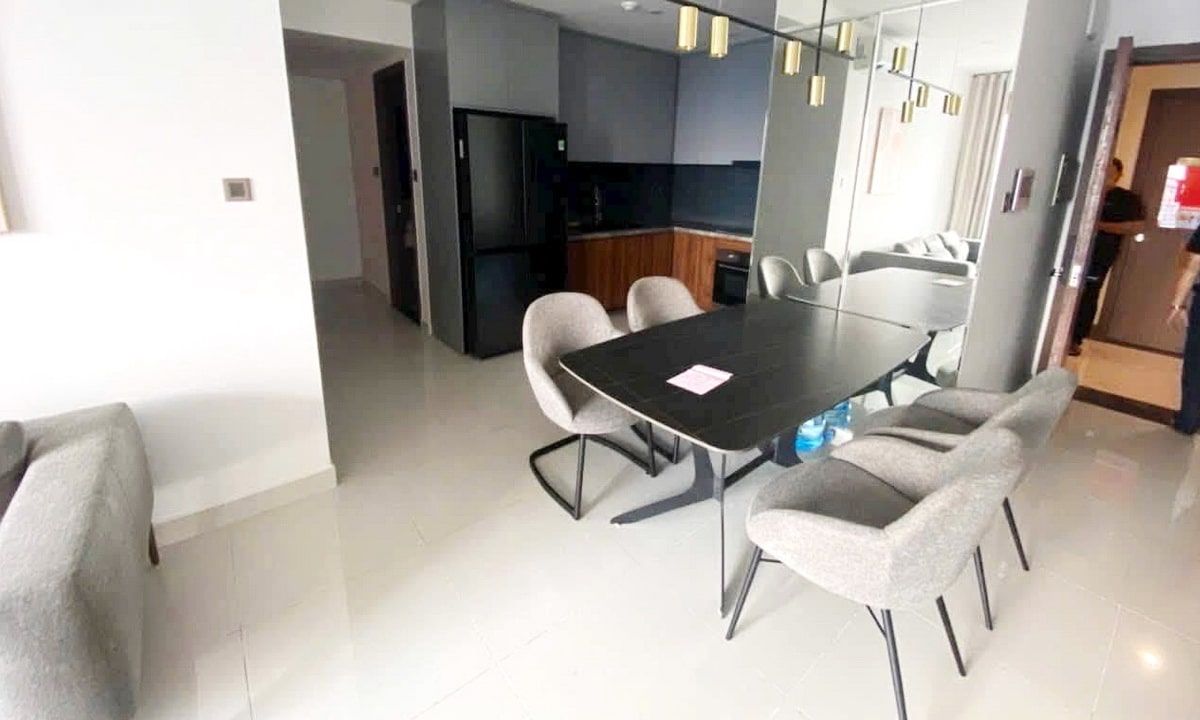 Saigon Royal cho thuê căn hộ 2 phòng ngủ đủ nội thất lầu cao view Bitexco