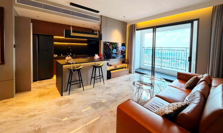 Saigon Royal cho thuê căn hộ 3 phòng ngủ nội thất đẹp lầu cao view sông