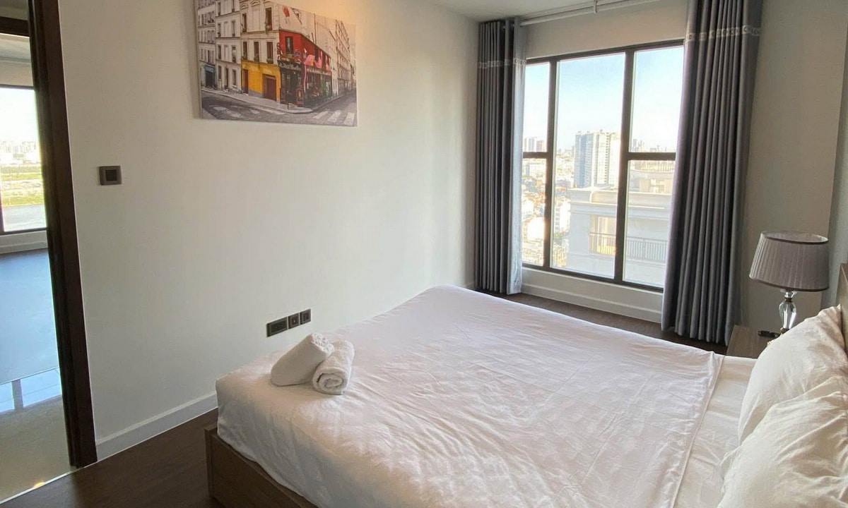 Saigon Royal cho thuê căn hộ 3 phòng ngủ đầy đủ nội thất lầu cao view sông