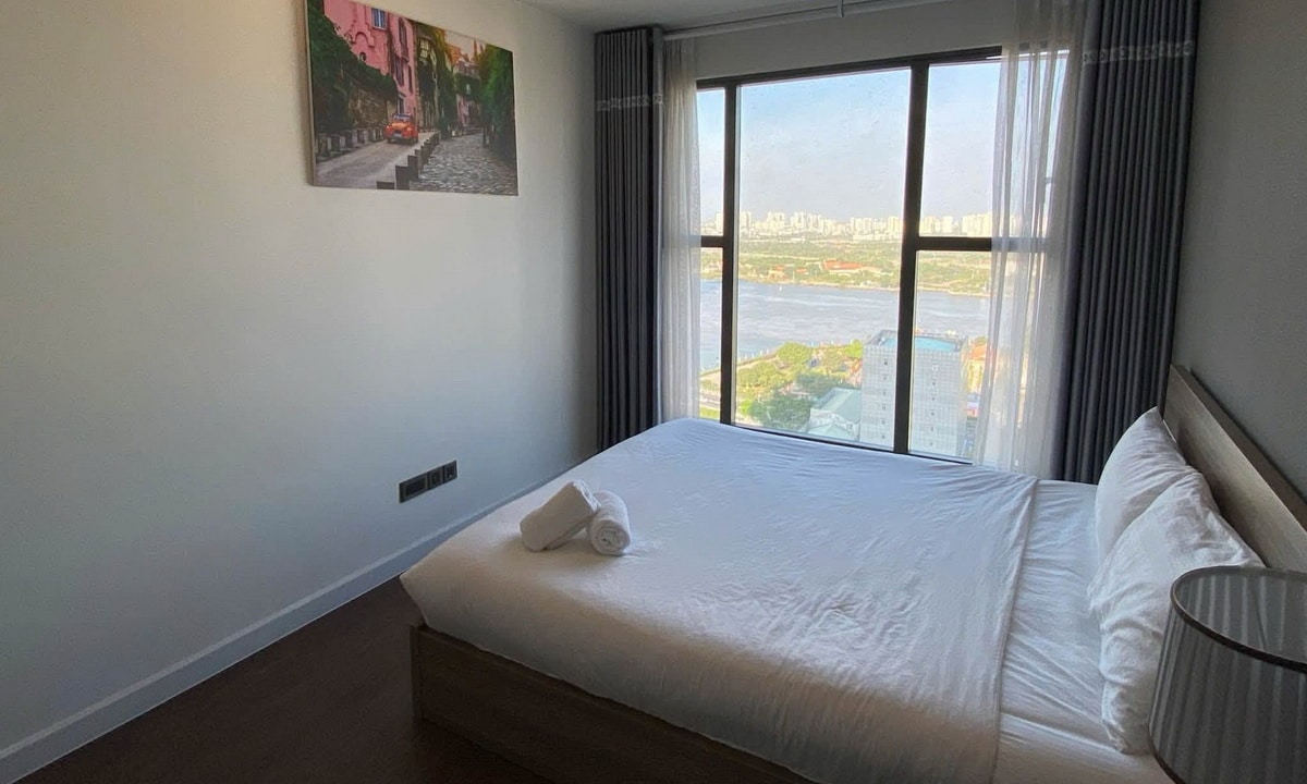 Saigon Royal cho thuê căn hộ 3 phòng ngủ đầy đủ nội thất lầu cao view sông