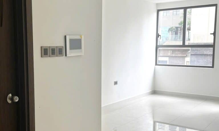 Saigon Royal cho thuê căn hộ studio 1 phòng ngủ nhà trống nội thất cơ bản