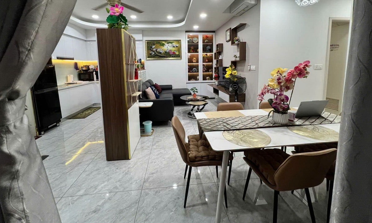 Paris Hoàng Kim cho thuê căn hộ 3 phòng ngủ nội thất xịn lầu cao thoáng