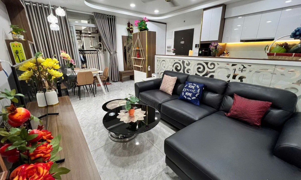 Paris Hoàng Kim cho thuê căn hộ 3 phòng ngủ nội thất xịn lầu cao thoáng