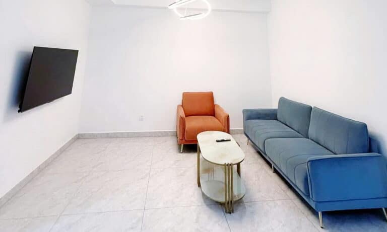 Paris Hoàng Kim cho thuê căn hộ 3 phòng ngủ đã trang bị đầy đủ nội thất