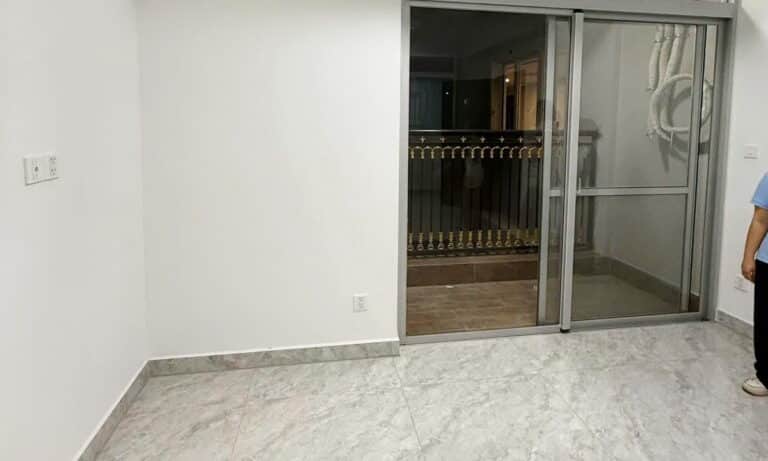 Paris Hoàng Kim bán căn hộ 3 phòng ngủ 74m2 nội thất cơ bản view L81