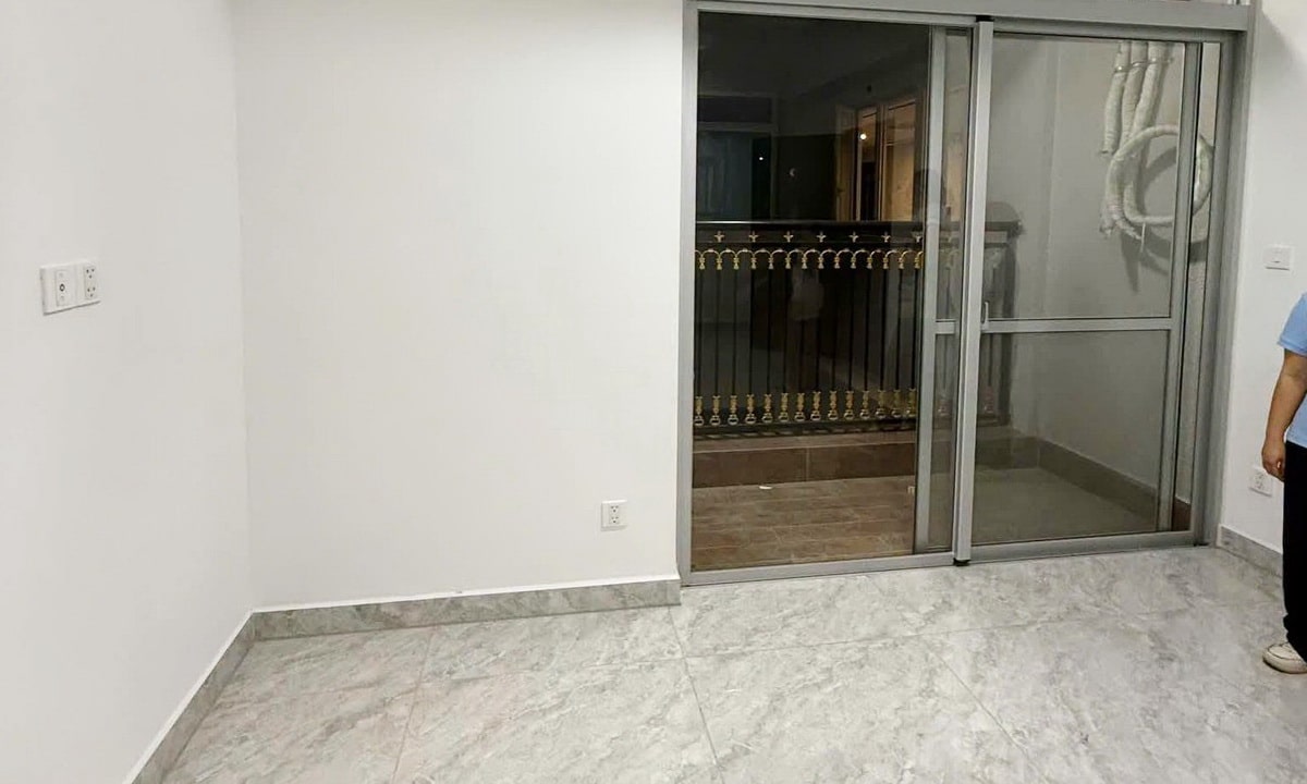 Paris Hoàng Kim bán căn hộ 3 phòng ngủ 74m2 nội thất cơ bản view L81