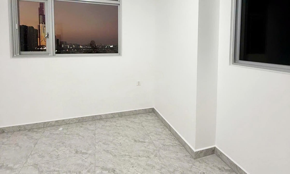 Paris Hoàng Kim bán căn hộ 3 phòng ngủ 74m2 nội thất cơ bản view L81