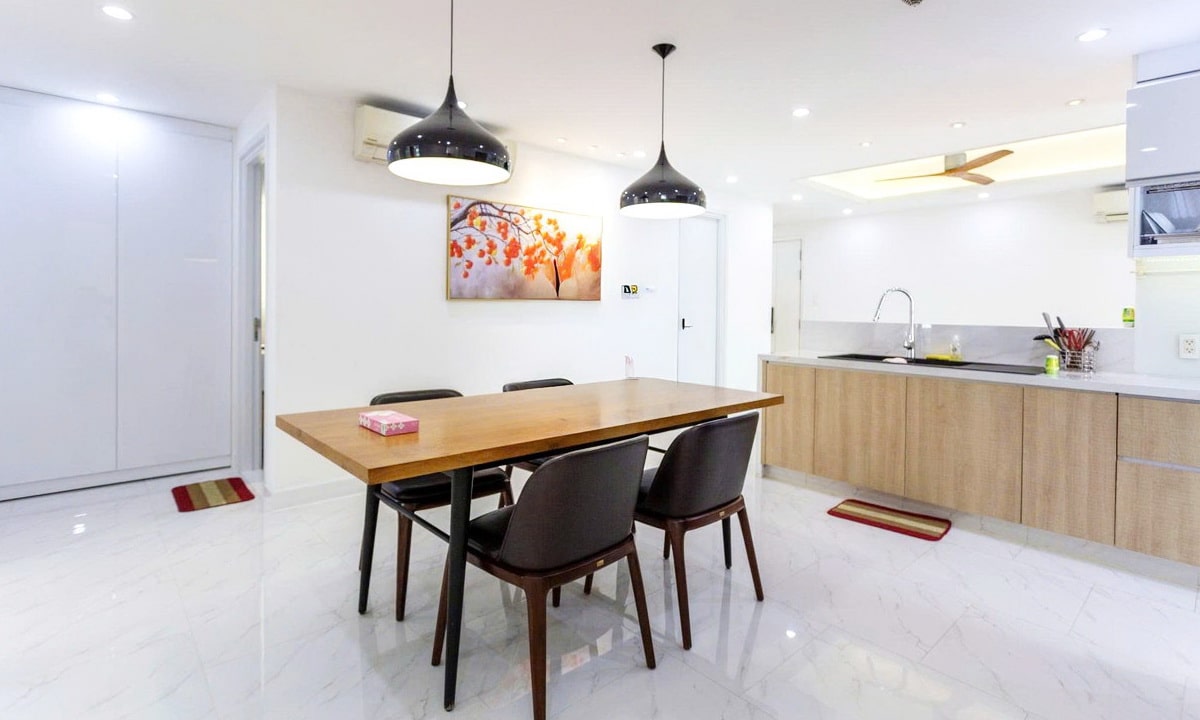 Sunrise City View cho thuê căn hộ 2 phòng ngủ nhà đẹp tầng cao thoáng