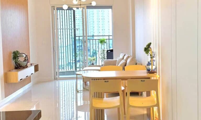 Sunrise City View cho thuê căn 2 phòng ngủ đủ nội thất view thoáng giá tốt