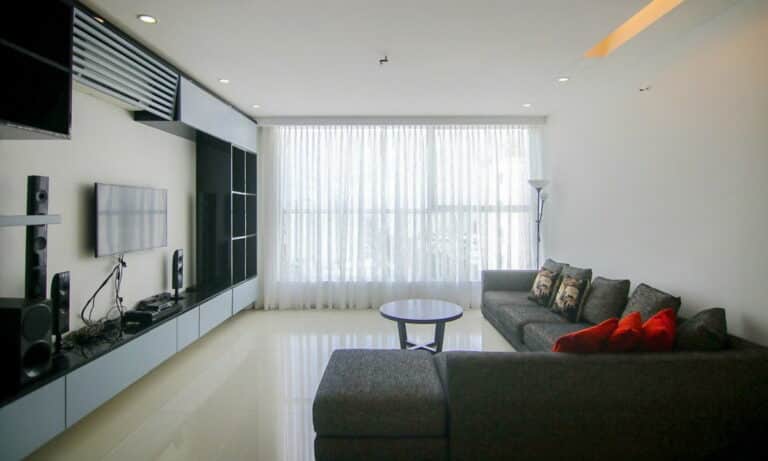 Thảo Điền Pearl cho thuê căn hộ 3 phòng ngủ có nội thất lầu cao view sông